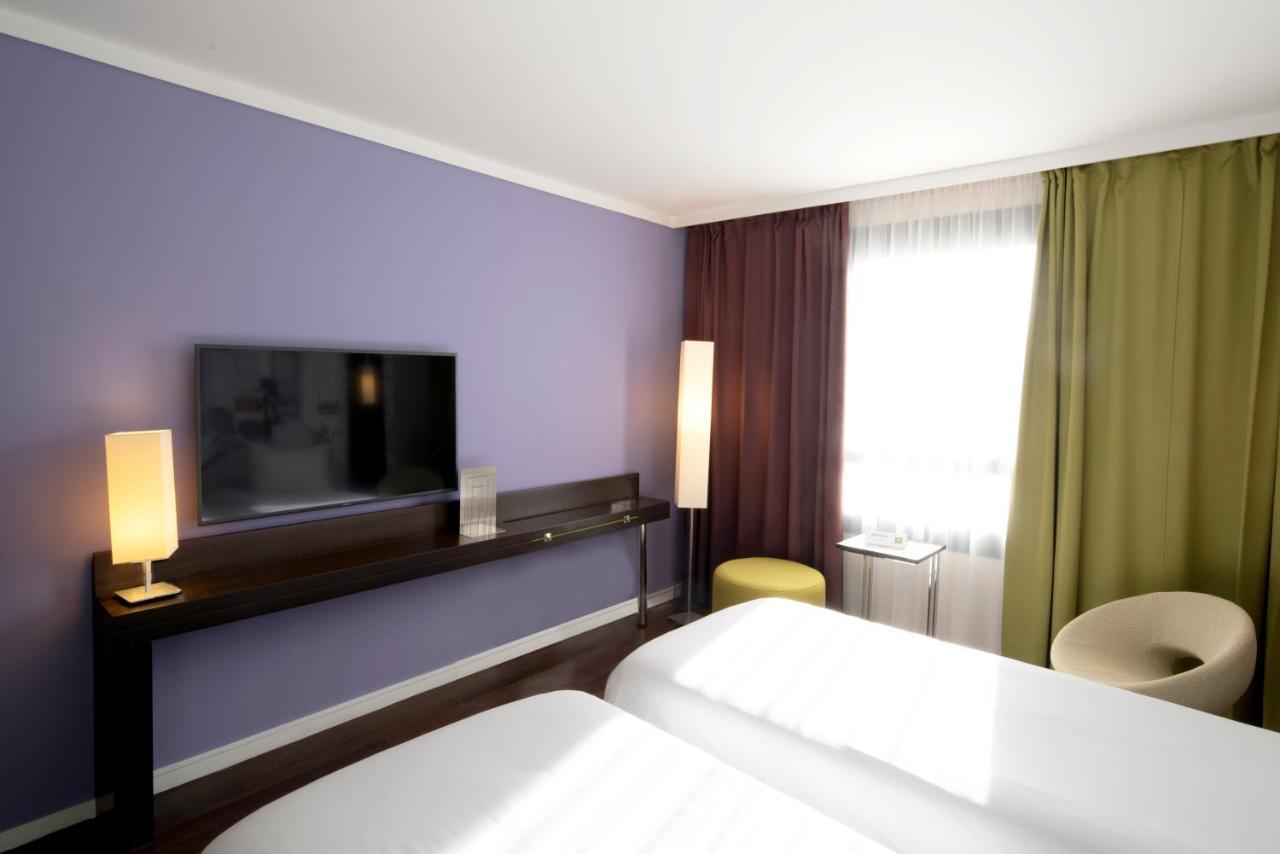 Ibis Styles Evry Courcouronnes Hotel And Events Exterior foto